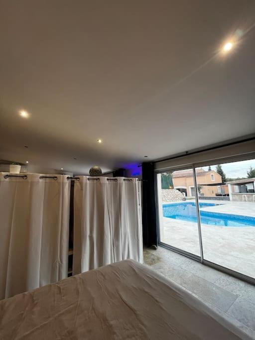 Jolie Maison Avec Vue Sur Piscine Bouc-Bel-Air Exterior foto